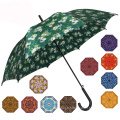 Chine en gros tissu satiné de haute qualité de haute qualité et parapluie moq très bon marché avec les impressions de logo
